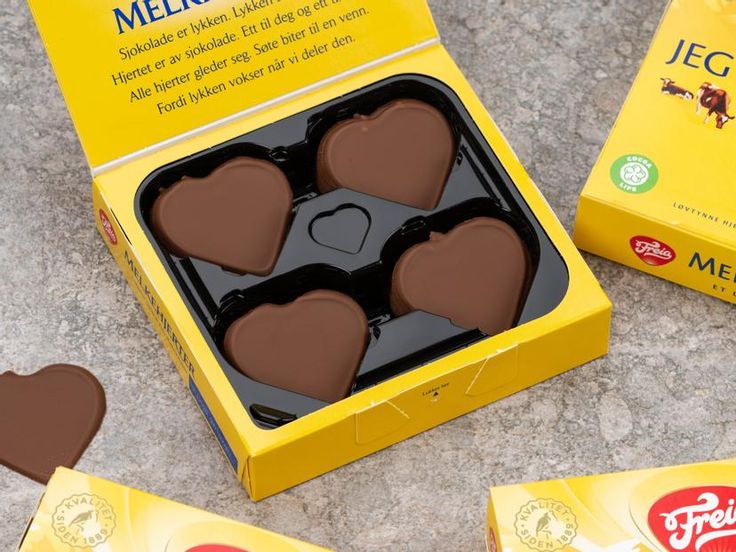 Freia Melkehjerter 4 Pack - Norway Freia Heart Shaped Chocolate 130 Grams (4.6 oz) 4 Pack