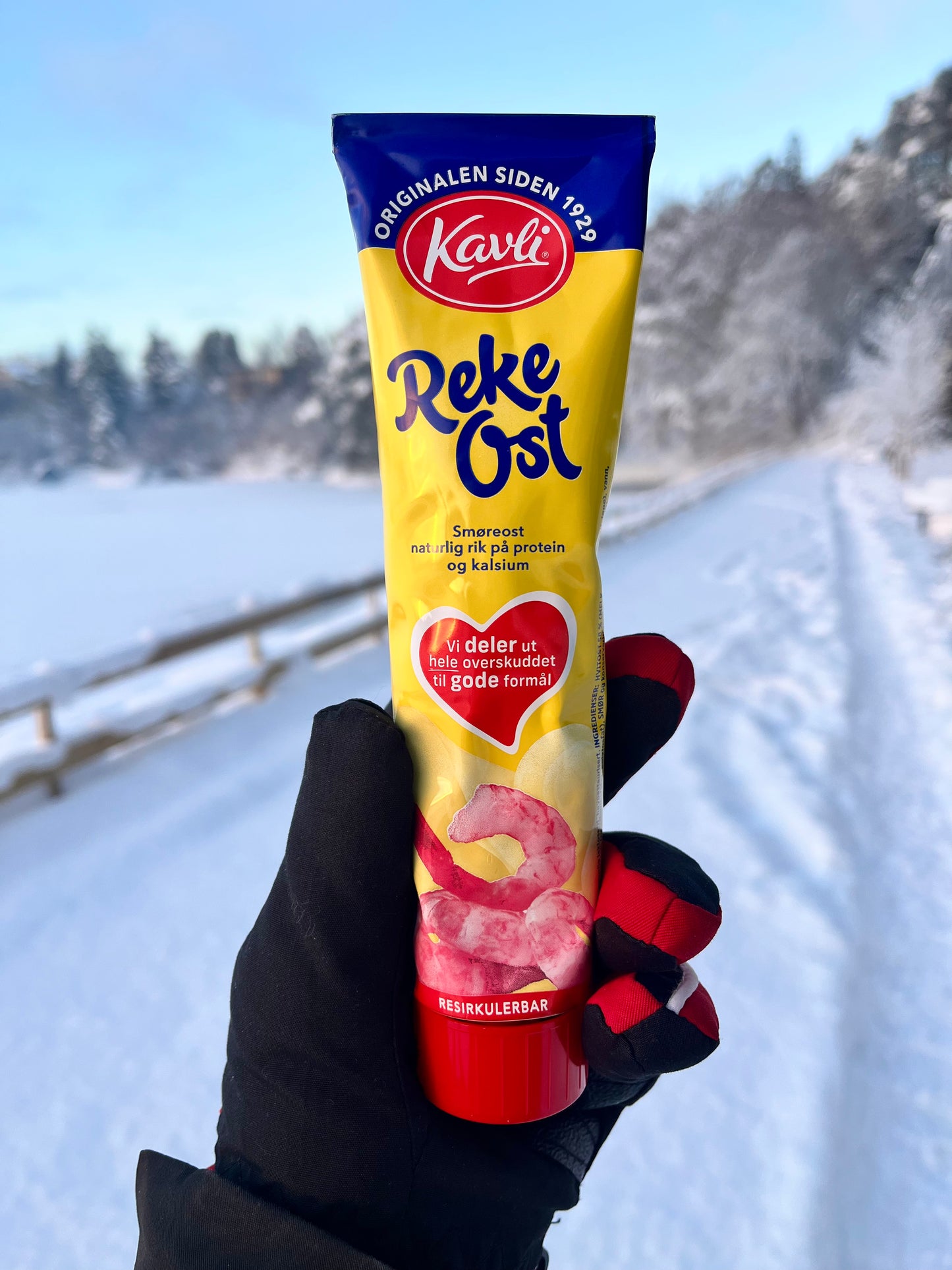 Kavli RekeOst - Norway Kavli Shrimp Cheese Spread 175 Grams (6.17 oz)