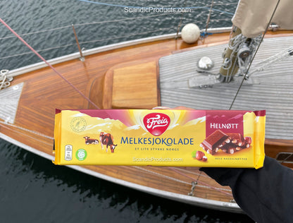 Freia Helnøtt - Freia Milk Chocolate with Whole Hazelnuts 200 grams (7 oz)